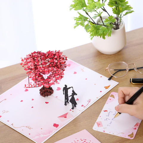 La tarjeta del Amor Inolvidable Regalo, Arbol de corazones que emerge al abrirla — ella no lo espera – 1